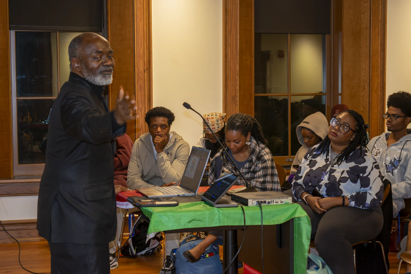 Dr. Lagoke addresses the participants